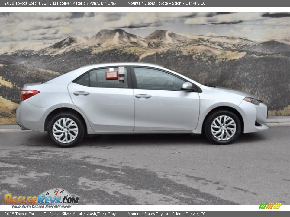 2018 Toyota Corolla LE Classic Silver Metallic / Ash/Dark Gray Photo #2