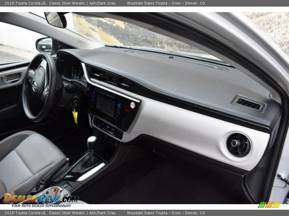 2018 Toyota Corolla LE Classic Silver Metallic / Ash/Dark Gray Photo #16