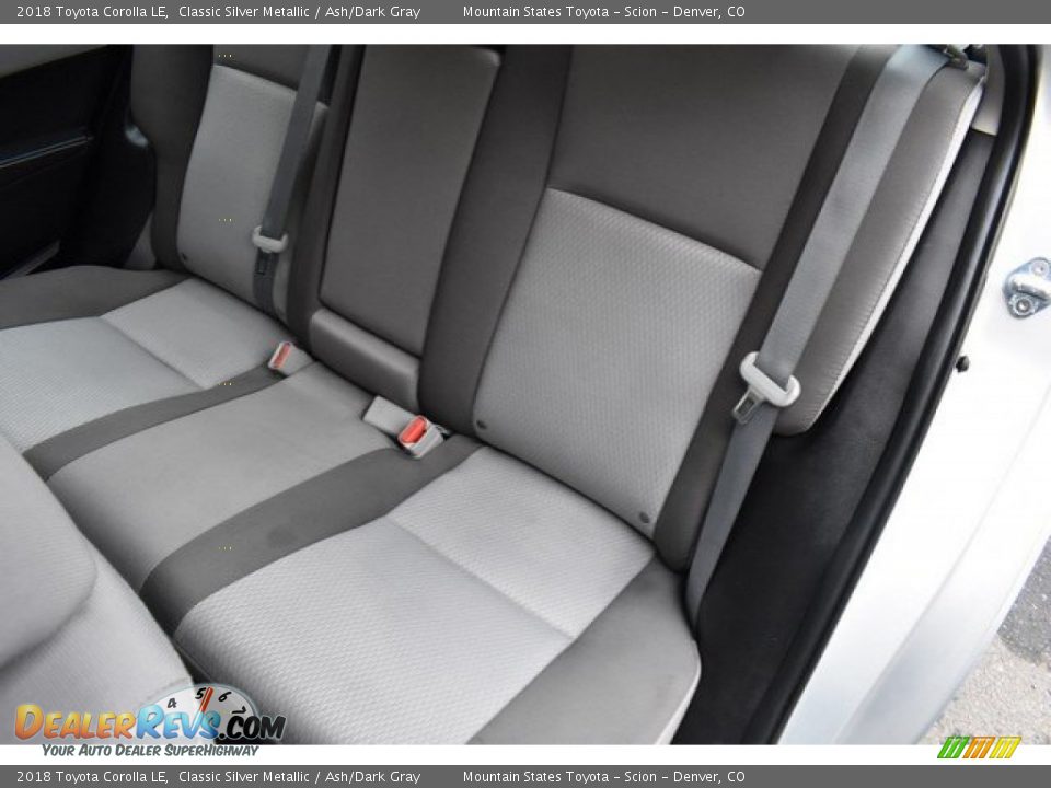 2018 Toyota Corolla LE Classic Silver Metallic / Ash/Dark Gray Photo #21