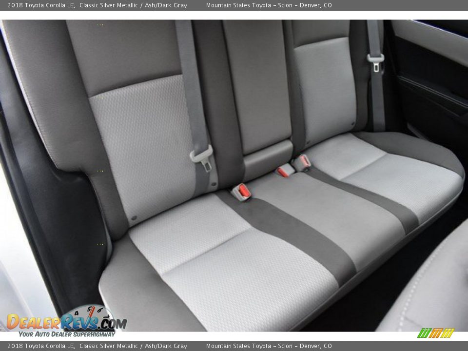 2018 Toyota Corolla LE Classic Silver Metallic / Ash/Dark Gray Photo #22