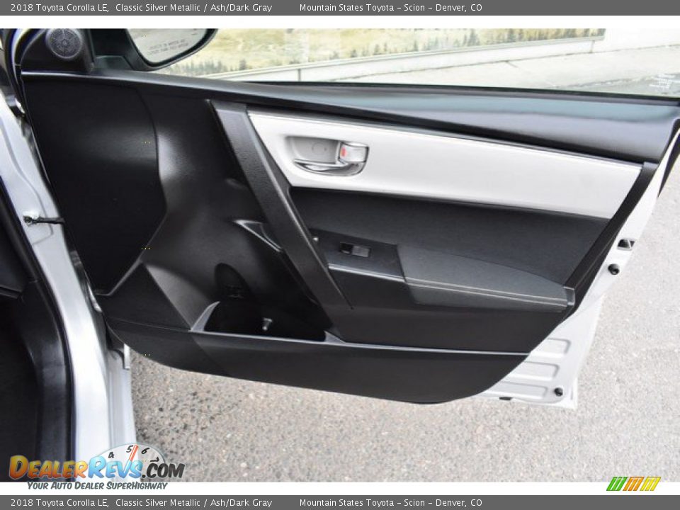 2018 Toyota Corolla LE Classic Silver Metallic / Ash/Dark Gray Photo #25