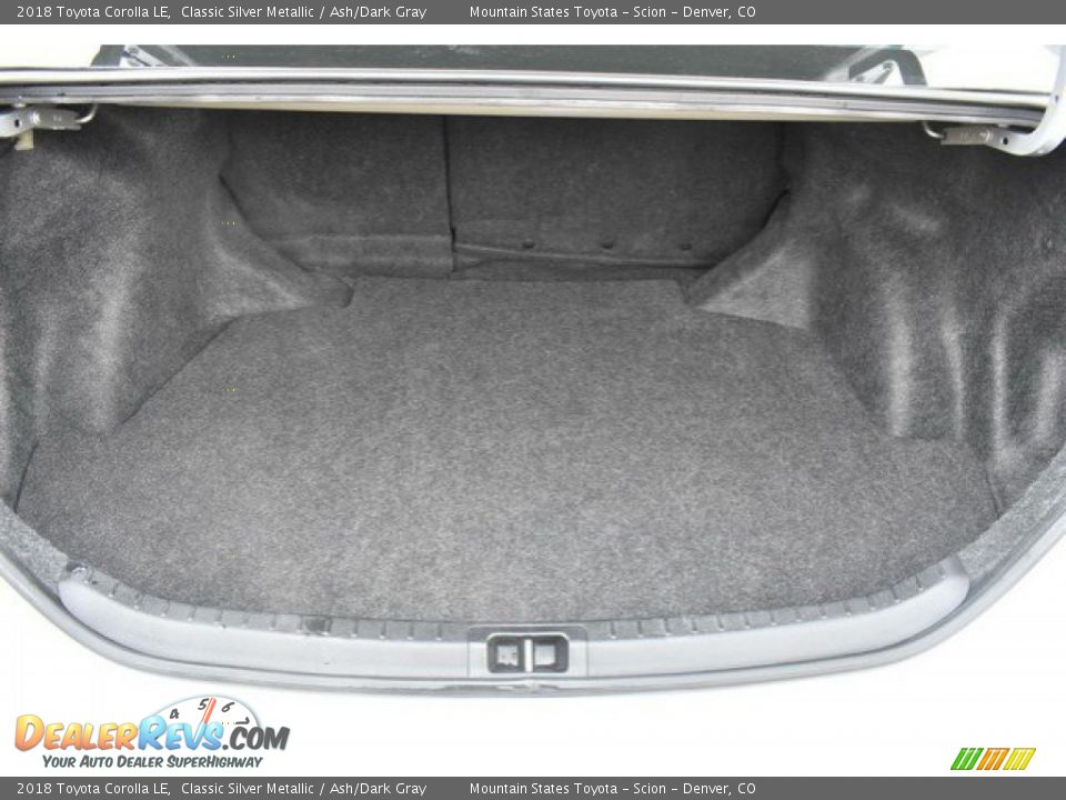 2018 Toyota Corolla LE Classic Silver Metallic / Ash/Dark Gray Photo #26