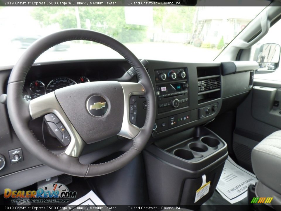 Dashboard of 2019 Chevrolet Express 3500 Cargo WT Photo #16
