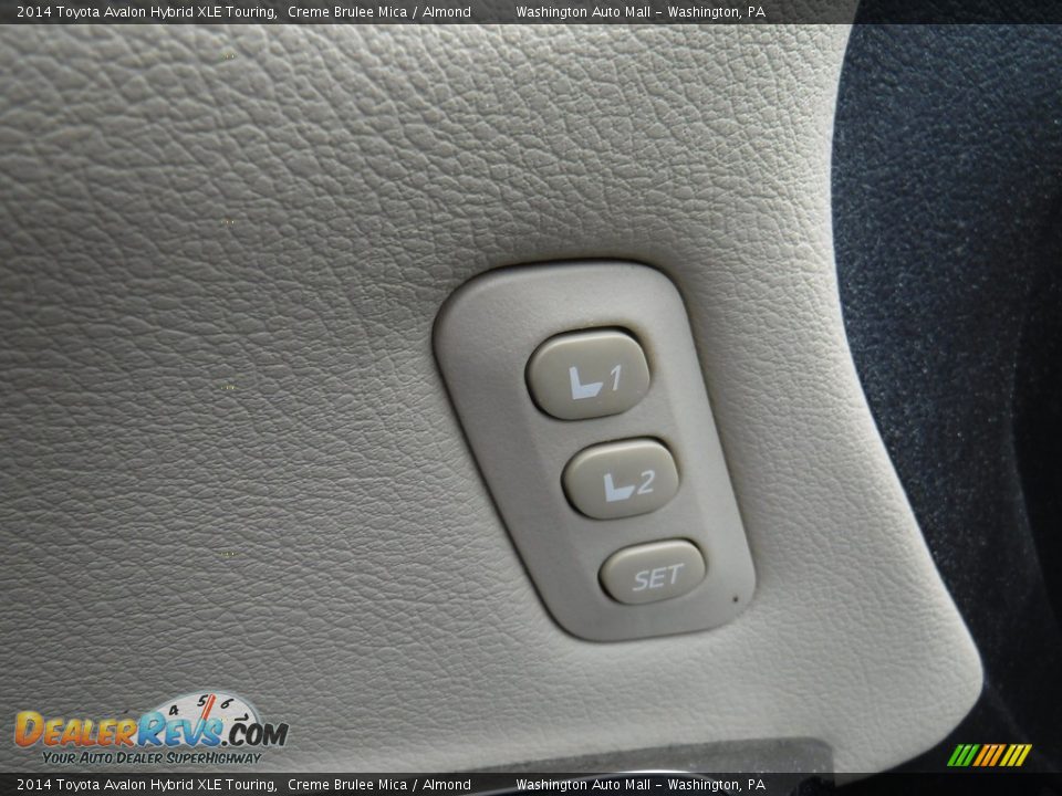 2014 Toyota Avalon Hybrid XLE Touring Creme Brulee Mica / Almond Photo #18