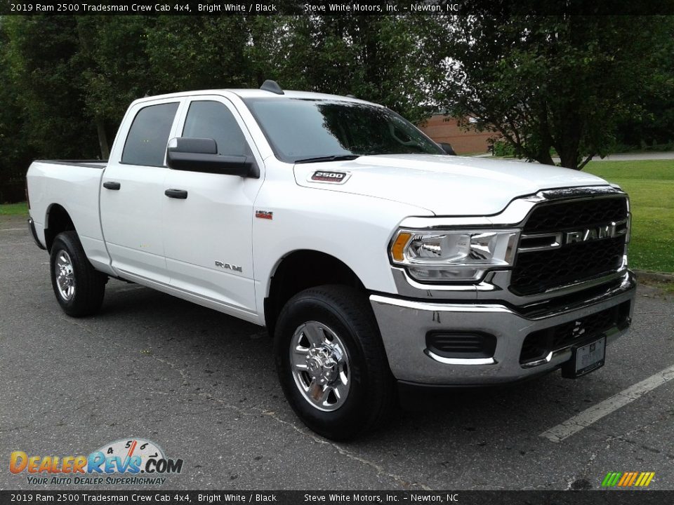 2019 Ram 2500 Tradesman Crew Cab 4x4 Bright White / Black Photo #4