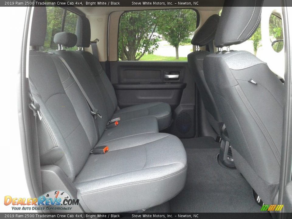 2019 Ram 2500 Tradesman Crew Cab 4x4 Bright White / Black Photo #13