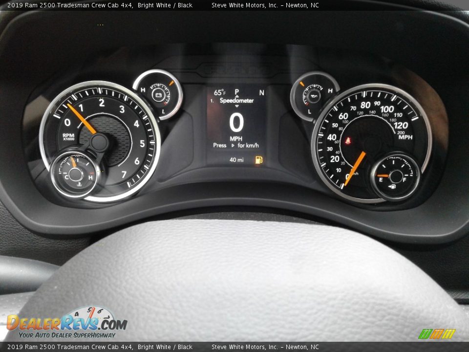 2019 Ram 2500 Tradesman Crew Cab 4x4 Bright White / Black Photo #17