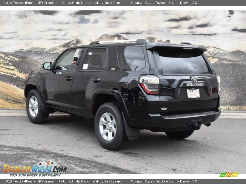 2019 Toyota 4Runner SR5 Premium 4x4 Midnight Black metallic / Sand Beige Photo #3