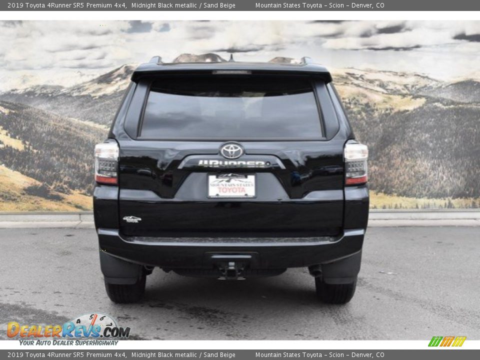 2019 Toyota 4Runner SR5 Premium 4x4 Midnight Black metallic / Sand Beige Photo #4
