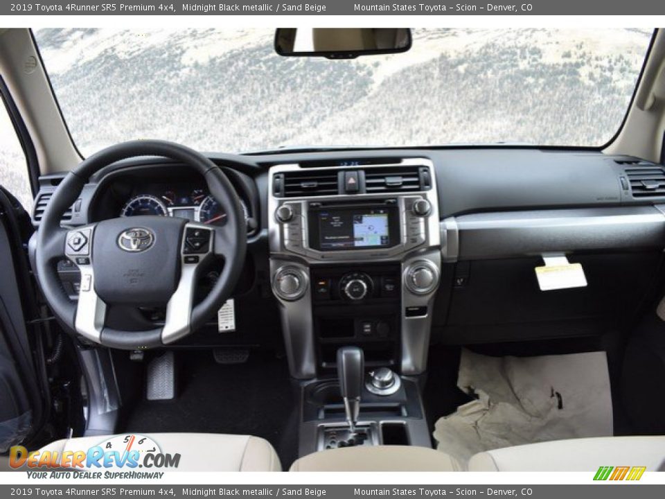 2019 Toyota 4Runner SR5 Premium 4x4 Midnight Black metallic / Sand Beige Photo #7