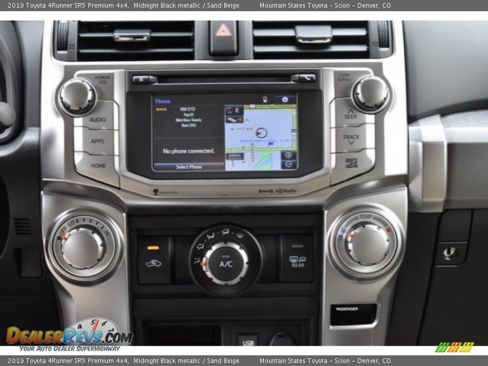 2019 Toyota 4Runner SR5 Premium 4x4 Midnight Black metallic / Sand Beige Photo #9