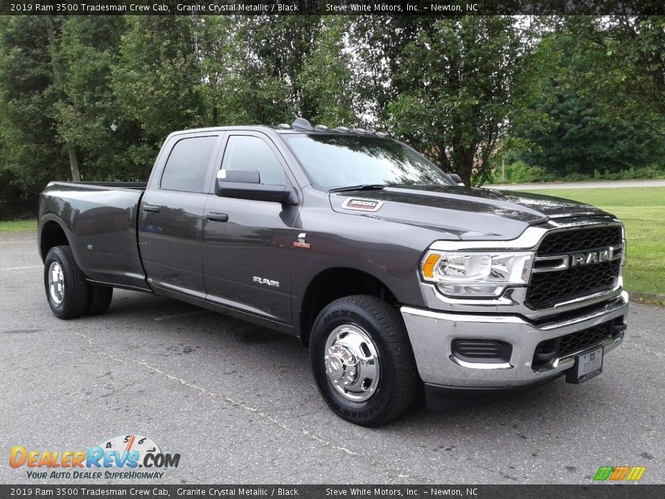 2019 Ram 3500 Tradesman Crew Cab Granite Crystal Metallic / Black Photo #4