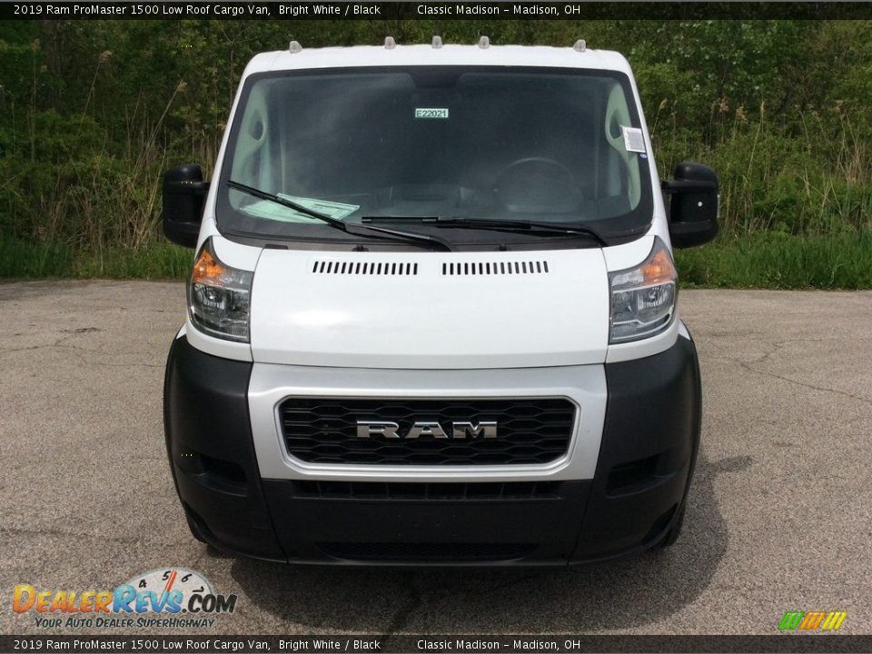 2019 Ram ProMaster 1500 Low Roof Cargo Van Bright White / Black Photo #2
