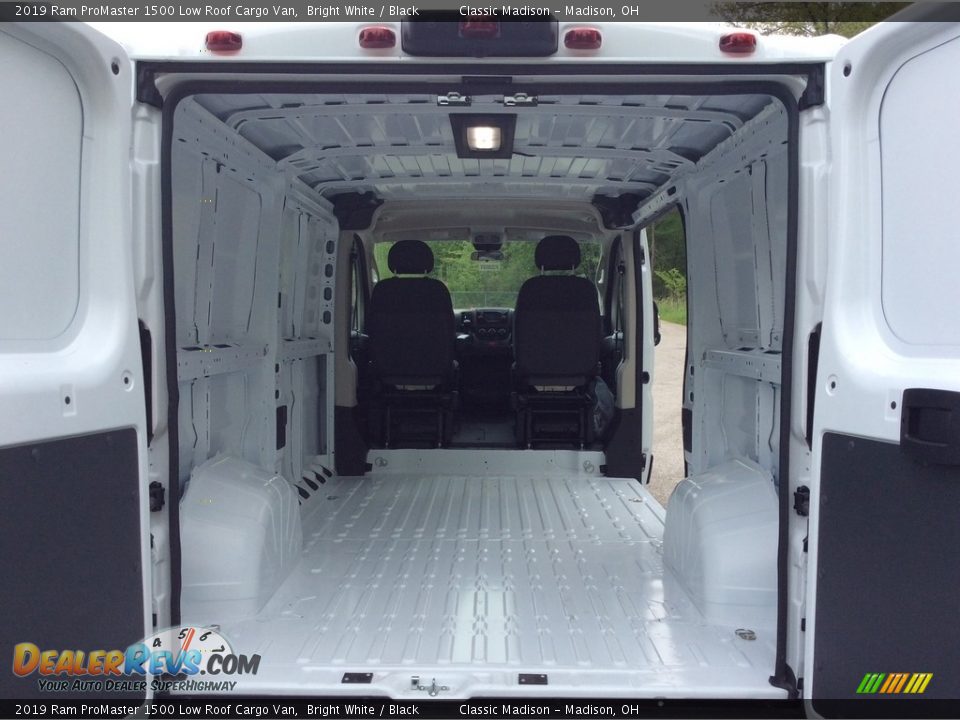 2019 Ram ProMaster 1500 Low Roof Cargo Van Bright White / Black Photo #6
