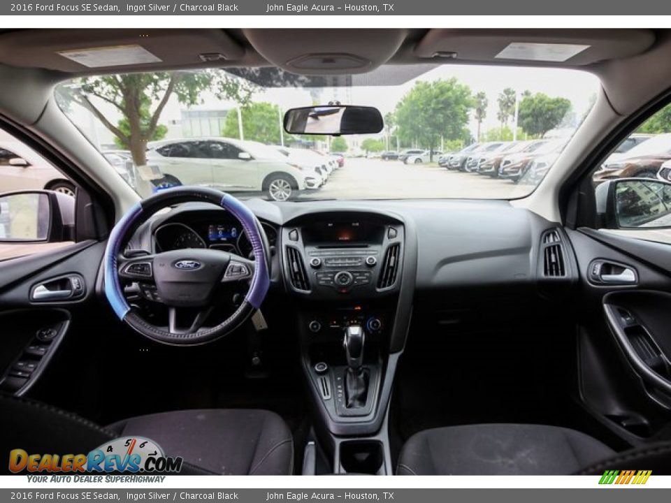 2016 Ford Focus SE Sedan Ingot Silver / Charcoal Black Photo #9