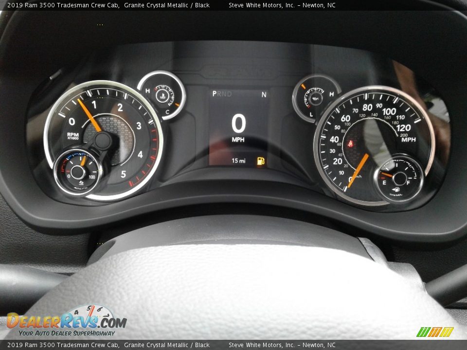 2019 Ram 3500 Tradesman Crew Cab Granite Crystal Metallic / Black Photo #17