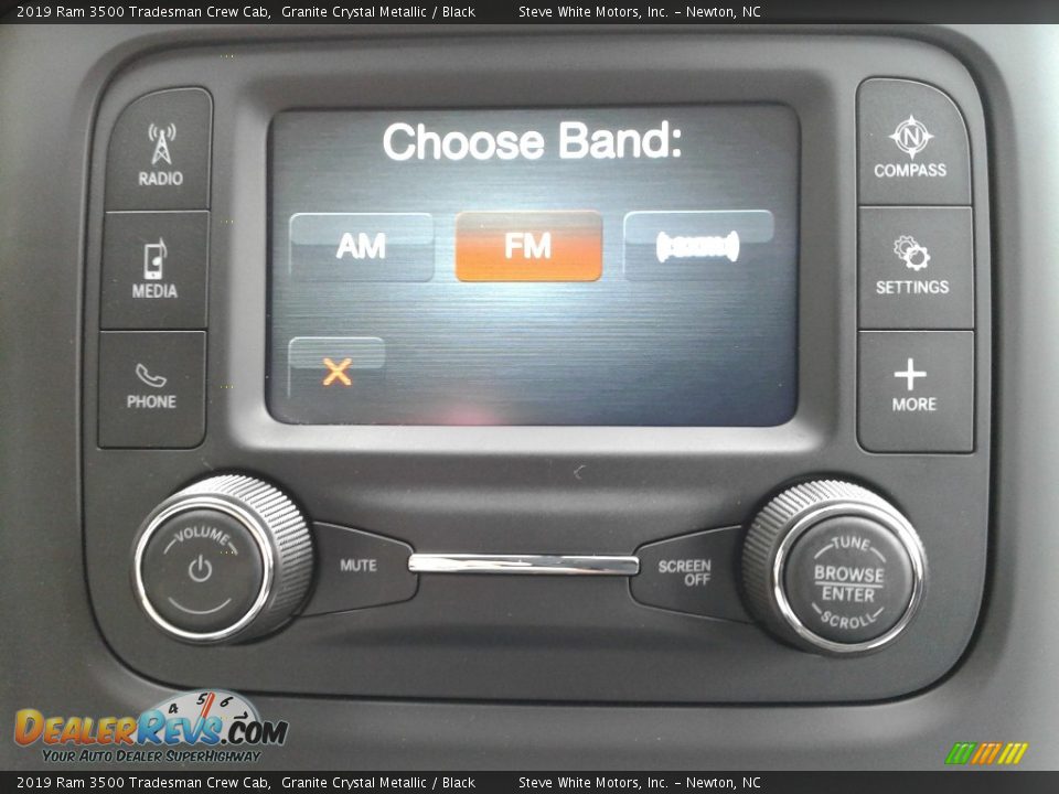 2019 Ram 3500 Tradesman Crew Cab Granite Crystal Metallic / Black Photo #19