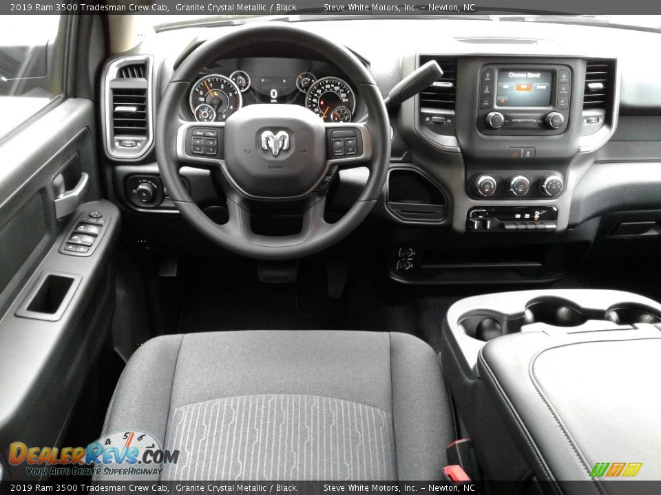 2019 Ram 3500 Tradesman Crew Cab Granite Crystal Metallic / Black Photo #24
