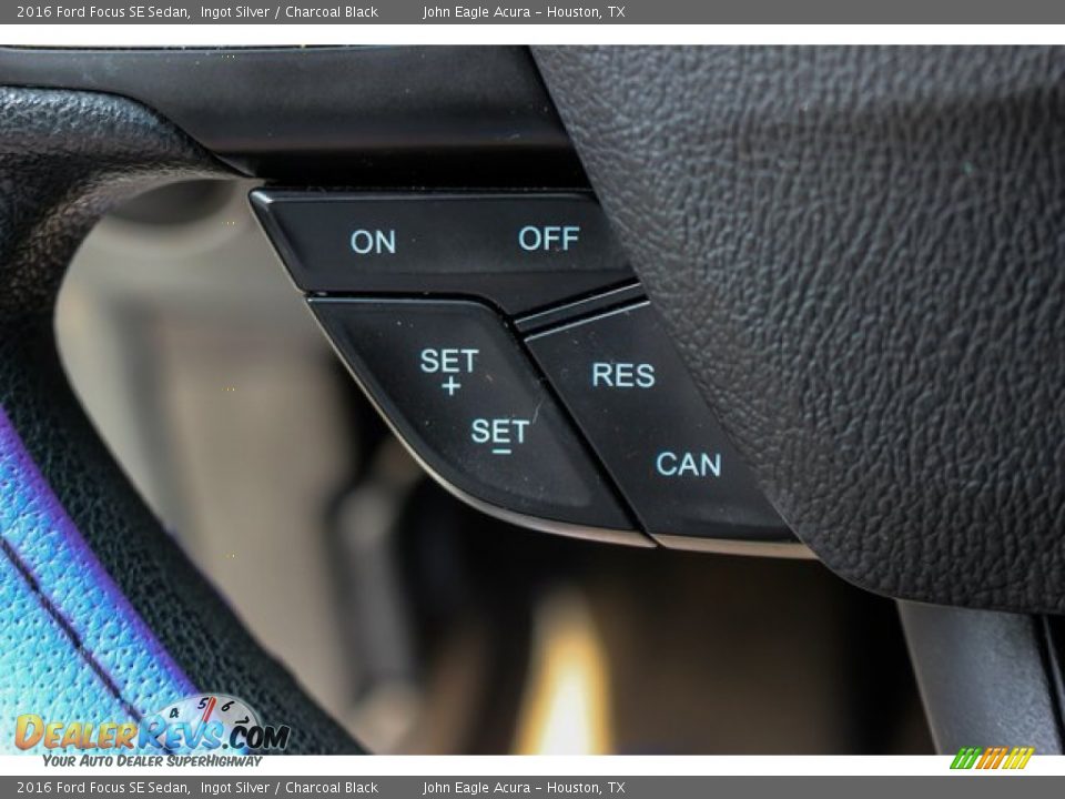 2016 Ford Focus SE Sedan Ingot Silver / Charcoal Black Photo #30