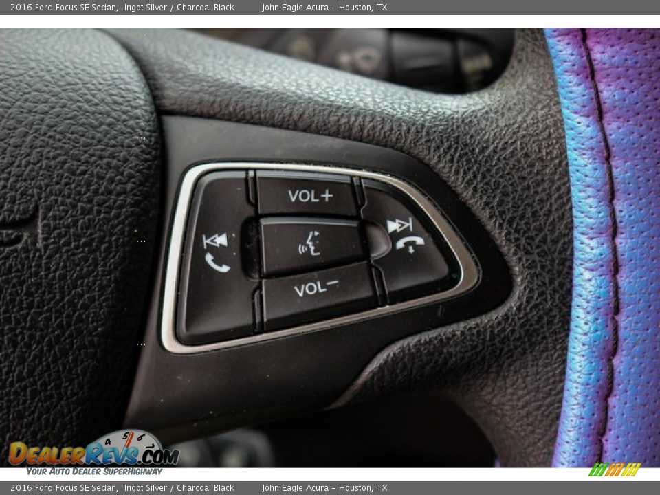 2016 Ford Focus SE Sedan Ingot Silver / Charcoal Black Photo #32