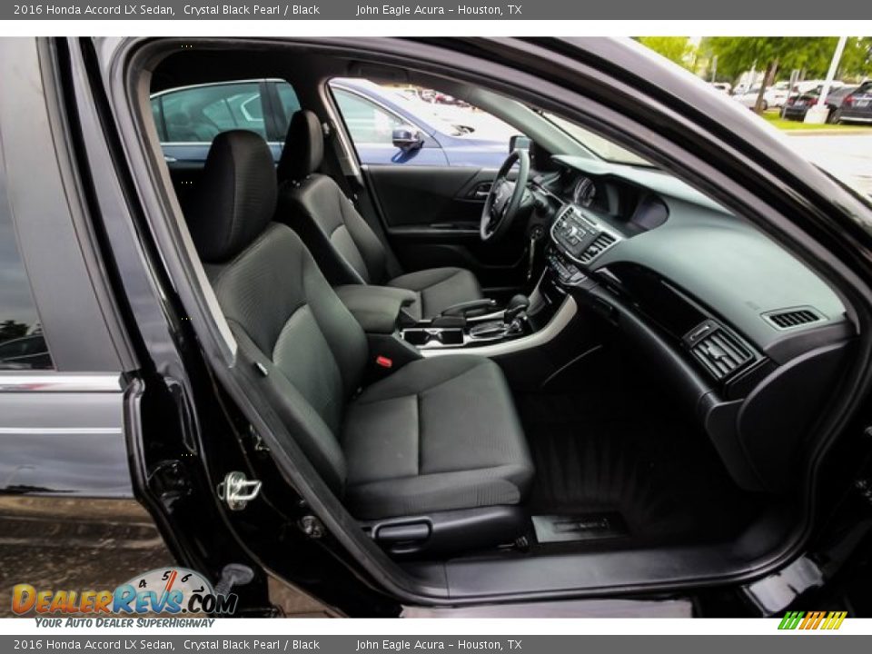 2016 Honda Accord LX Sedan Crystal Black Pearl / Black Photo #26