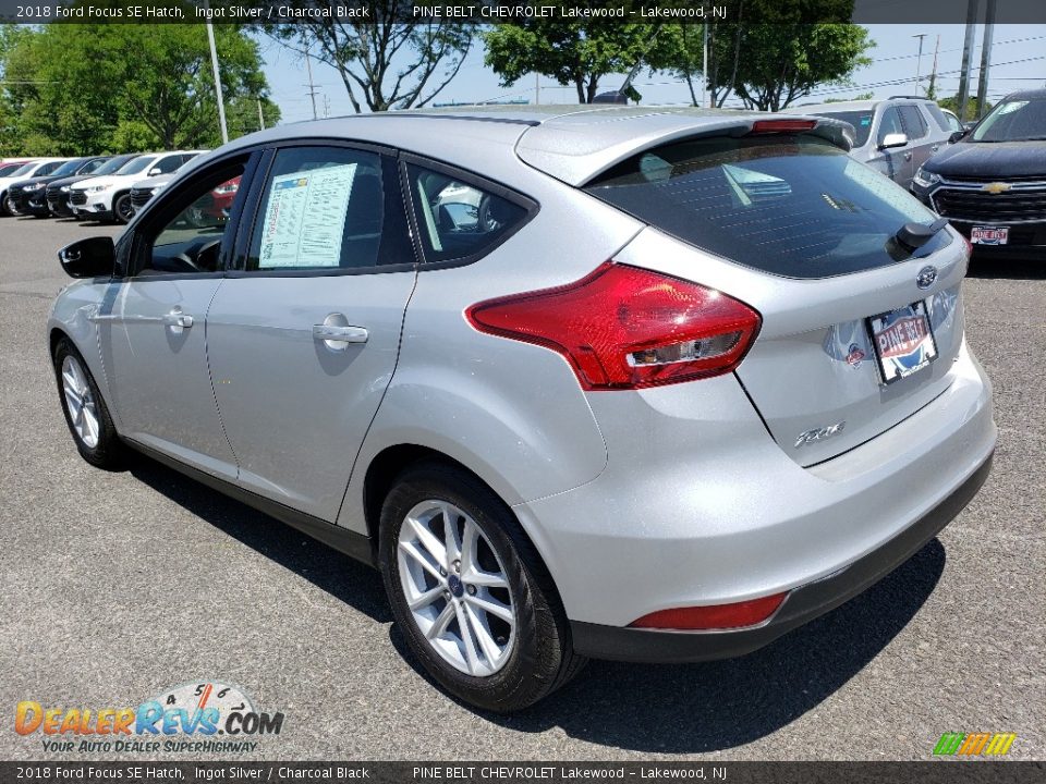 2018 Ford Focus SE Hatch Ingot Silver / Charcoal Black Photo #5