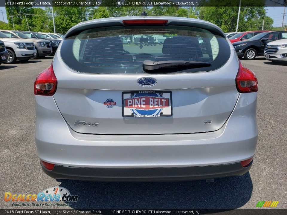 2018 Ford Focus SE Hatch Ingot Silver / Charcoal Black Photo #6