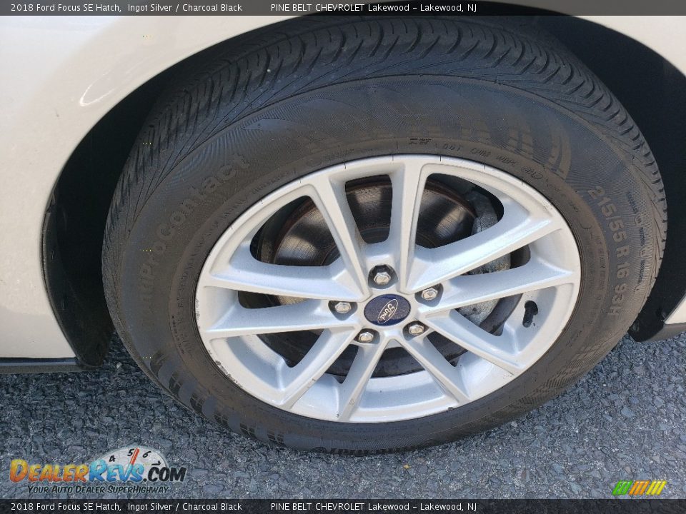 2018 Ford Focus SE Hatch Ingot Silver / Charcoal Black Photo #9