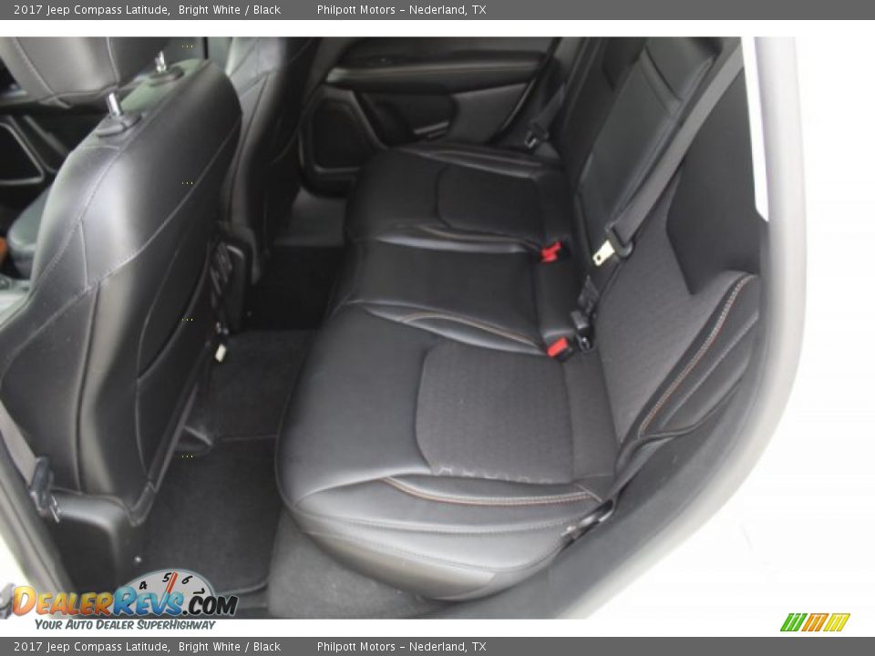 2017 Jeep Compass Latitude Bright White / Black Photo #12