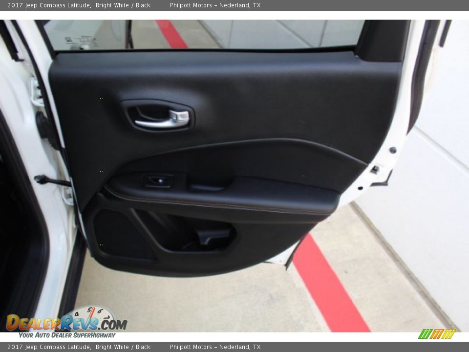 2017 Jeep Compass Latitude Bright White / Black Photo #16