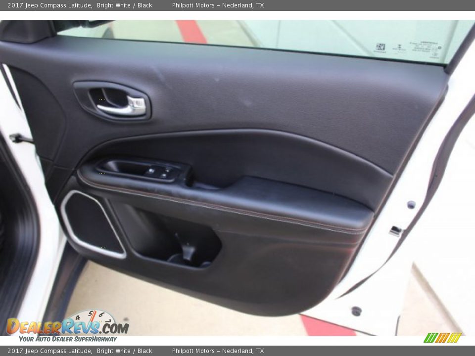 2017 Jeep Compass Latitude Bright White / Black Photo #19
