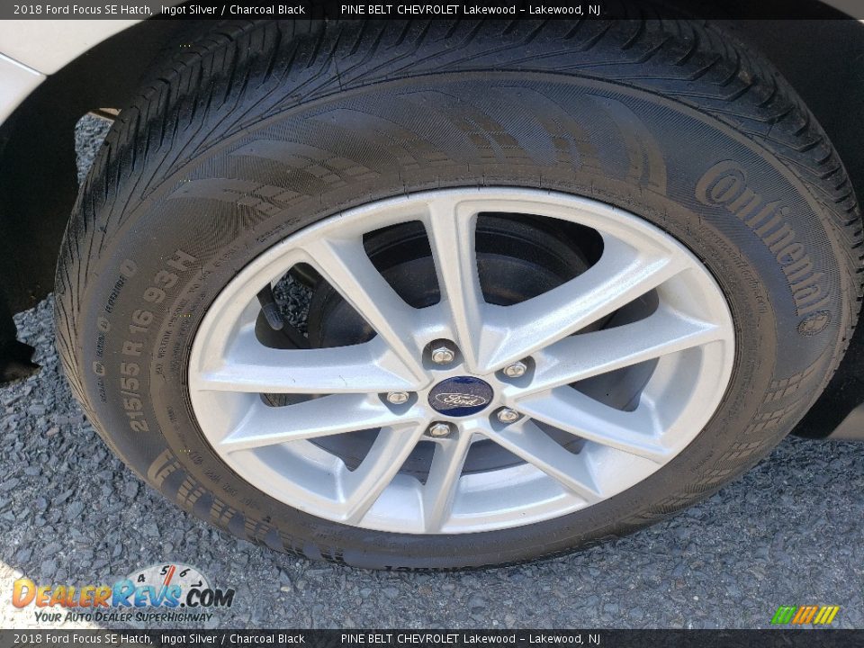 2018 Ford Focus SE Hatch Ingot Silver / Charcoal Black Photo #18