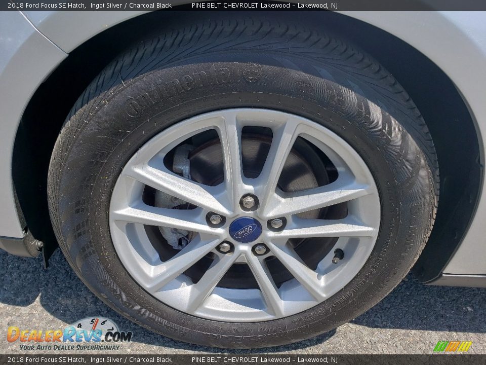 2018 Ford Focus SE Hatch Ingot Silver / Charcoal Black Photo #24