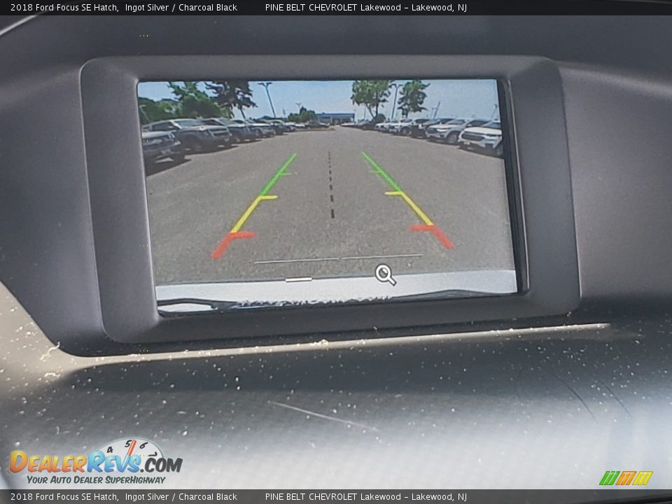 2018 Ford Focus SE Hatch Ingot Silver / Charcoal Black Photo #29