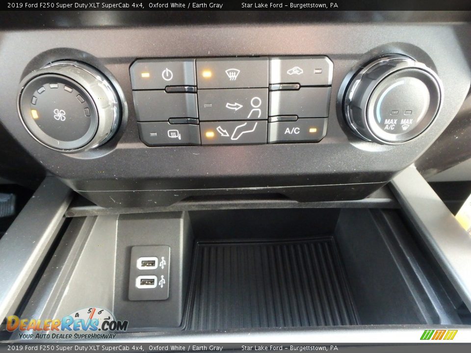 2019 Ford F250 Super Duty XLT SuperCab 4x4 Oxford White / Earth Gray Photo #18