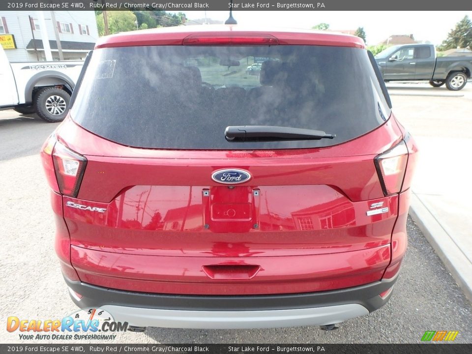 2019 Ford Escape SE 4WD Ruby Red / Chromite Gray/Charcoal Black Photo #6