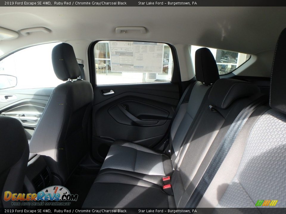 2019 Ford Escape SE 4WD Ruby Red / Chromite Gray/Charcoal Black Photo #11