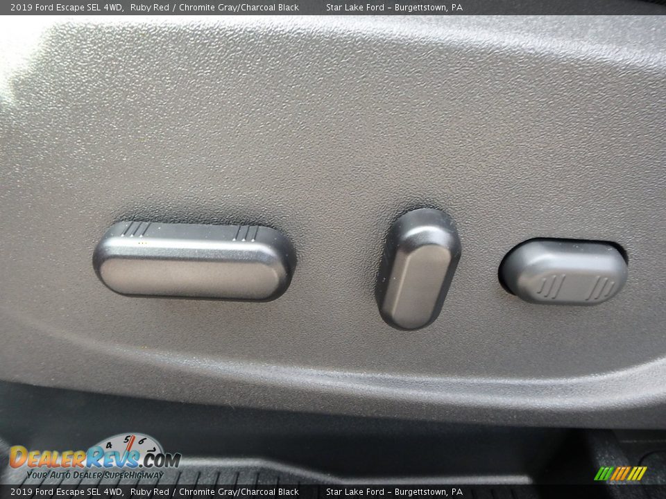2019 Ford Escape SEL 4WD Ruby Red / Chromite Gray/Charcoal Black Photo #16