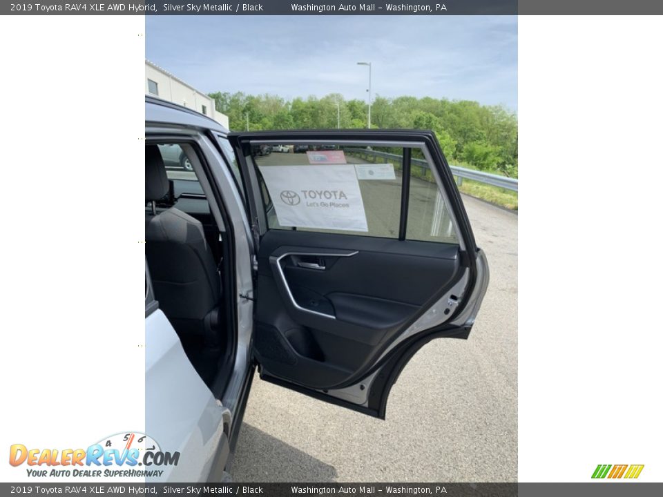 2019 Toyota RAV4 XLE AWD Hybrid Silver Sky Metallic / Black Photo #25