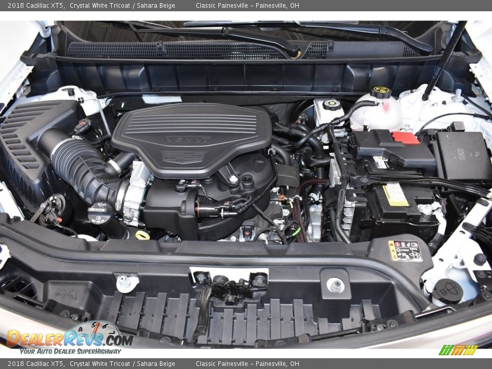 2018 Cadillac XT5 Crystal White Tricoat / Sahara Beige Photo #6