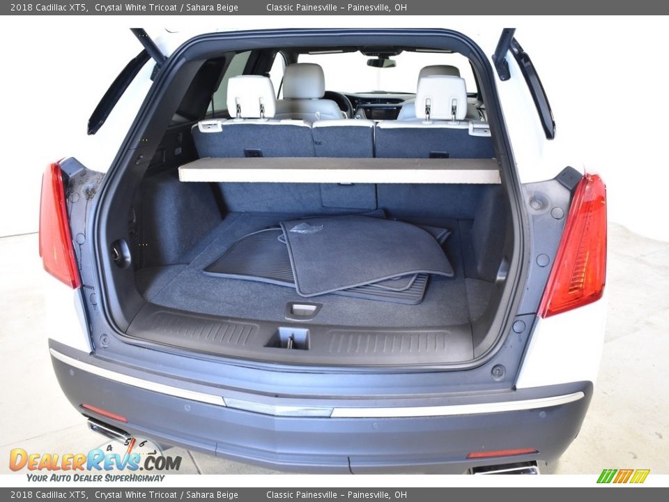 2018 Cadillac XT5 Crystal White Tricoat / Sahara Beige Photo #9