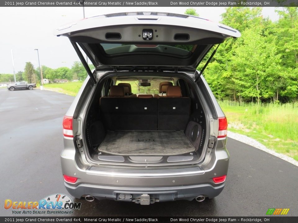 2011 Jeep Grand Cherokee Overland 4x4 Mineral Gray Metallic / New Saddle/Black Photo #16