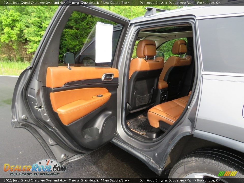 2011 Jeep Grand Cherokee Overland 4x4 Mineral Gray Metallic / New Saddle/Black Photo #33
