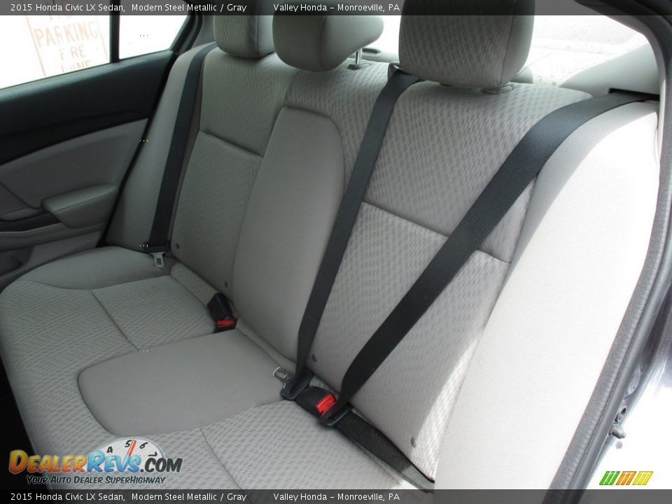 2015 Honda Civic LX Sedan Modern Steel Metallic / Gray Photo #12
