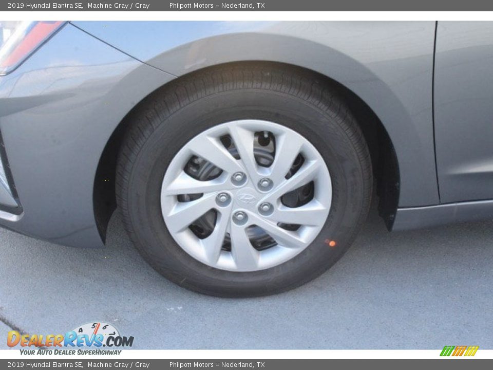 2019 Hyundai Elantra SE Machine Gray / Gray Photo #5