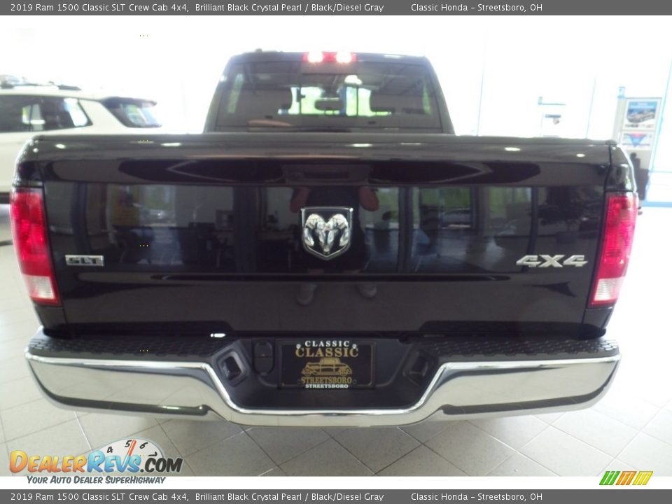 2019 Ram 1500 Classic SLT Crew Cab 4x4 Brilliant Black Crystal Pearl / Black/Diesel Gray Photo #14