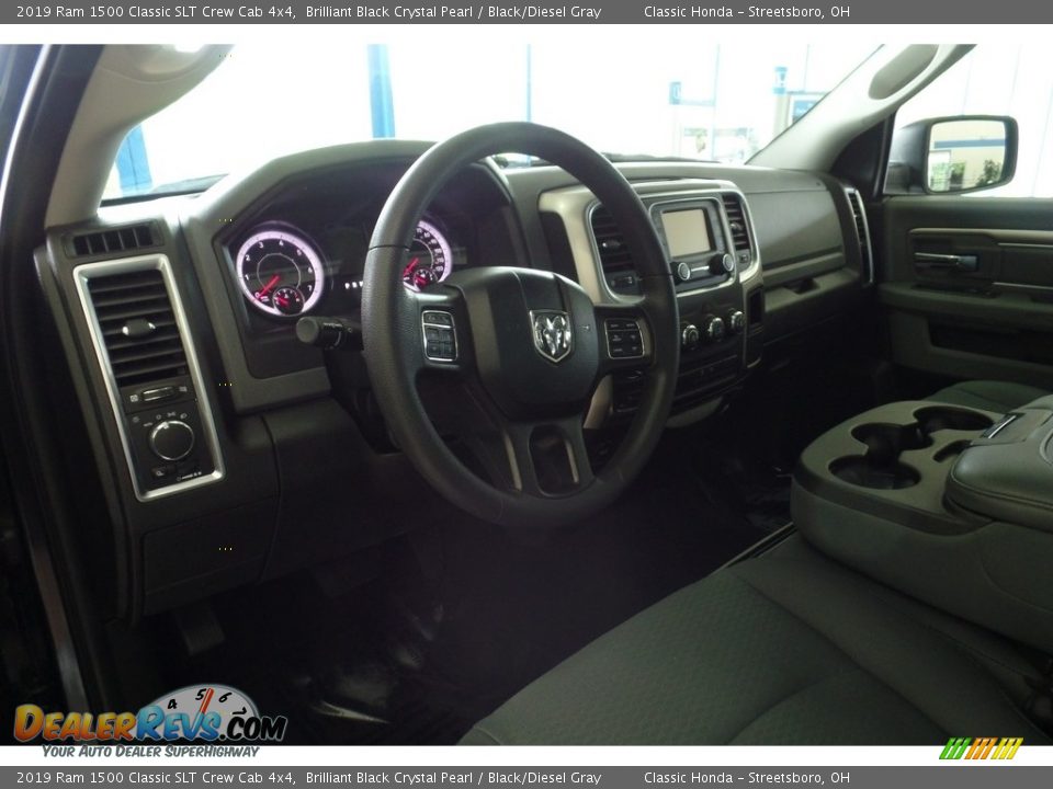 2019 Ram 1500 Classic SLT Crew Cab 4x4 Brilliant Black Crystal Pearl / Black/Diesel Gray Photo #15