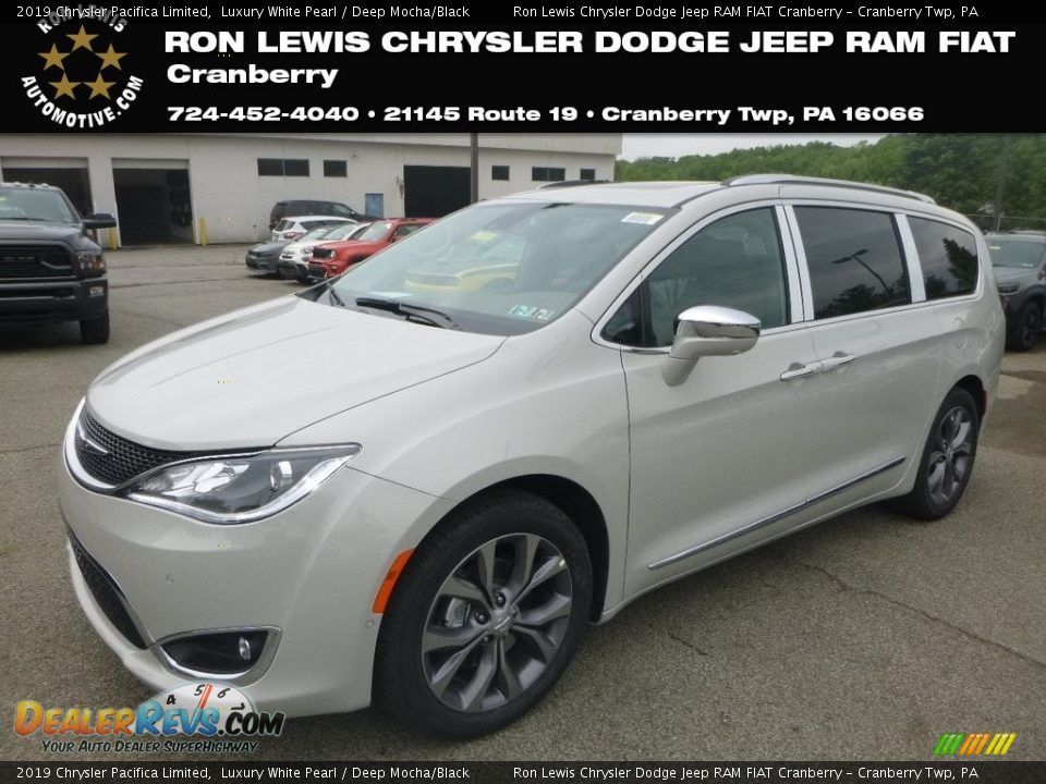 2019 Chrysler Pacifica Limited Luxury White Pearl / Deep Mocha/Black Photo #1