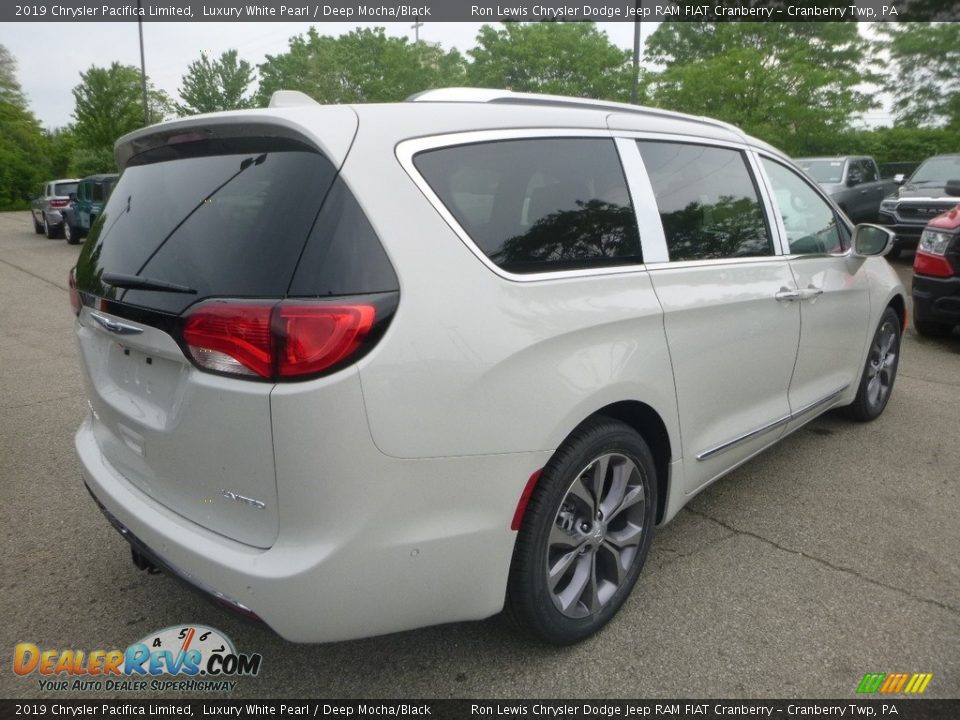 2019 Chrysler Pacifica Limited Luxury White Pearl / Deep Mocha/Black Photo #5