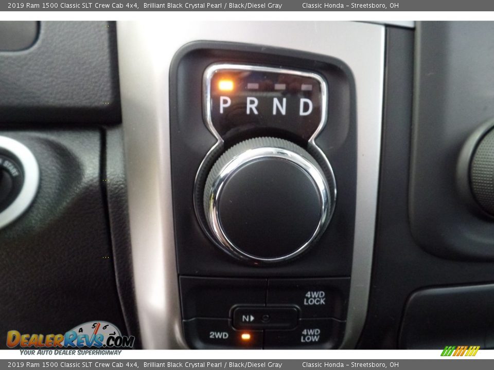 2019 Ram 1500 Classic SLT Crew Cab 4x4 Brilliant Black Crystal Pearl / Black/Diesel Gray Photo #31